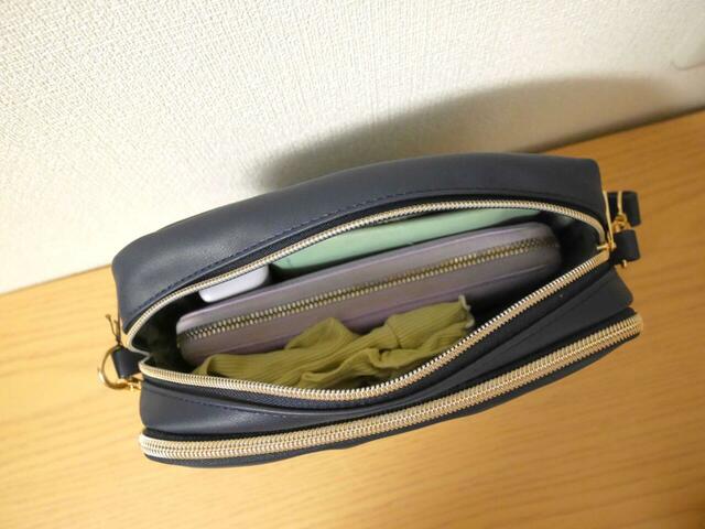 【ベルメゾン お財布機能付きポシェット「スヌーピー」】長財布も無理なく収まります