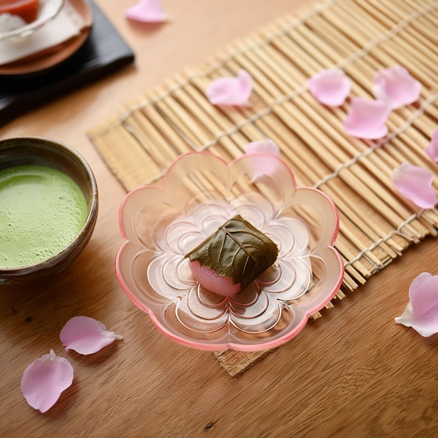 【フライングタイガー】プレート 880円／和風にも洋風にも使えるプレート