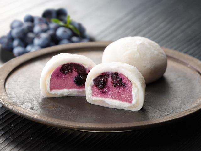 「ブルーベリーの福」ブルーベリーとヨーグルトムースの甘酸っぱさがマッチ