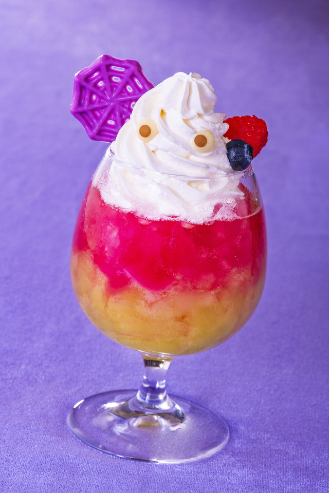 ディズニーアンバサダーホテル_「ハイピリオン・ラウンジ」“ディズニー・ハロウィーン”スペシャルドリンク