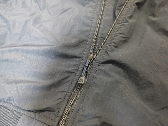 【ワークマン リペアテック(R)超軽量×遮熱MA-1タイプジャケット】開け閉めしやすいファスナー