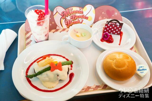 ミニー・ベスティーズ・バッシュ！」限定デザインのランチョンマット