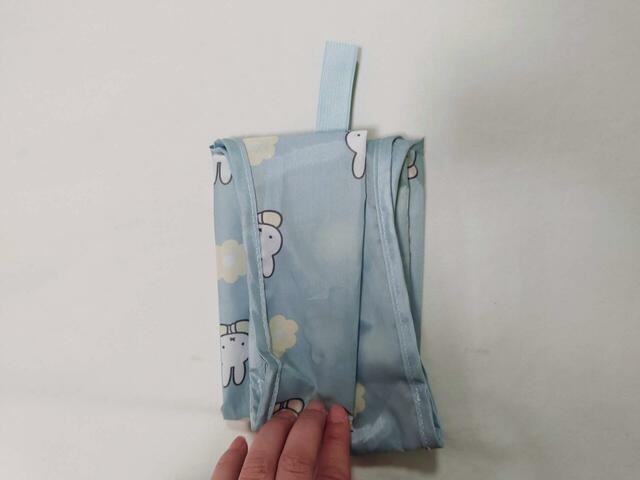 くるくると丸める