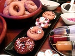 デコれる！ドーナツ食べ放題