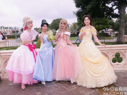 Dハロ　プリンセスと魔法のキス　シャーロット　仮装　6点セット Disney プリンセスと魔法のキス シャーロット 女性用 ハロウィン