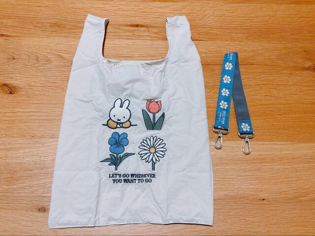 【Dick Bruna DB/ストラップ付きショッパーバッグ】サイズは約W27×H33(47)×D12cm。ストラップは取り外し可能です♪