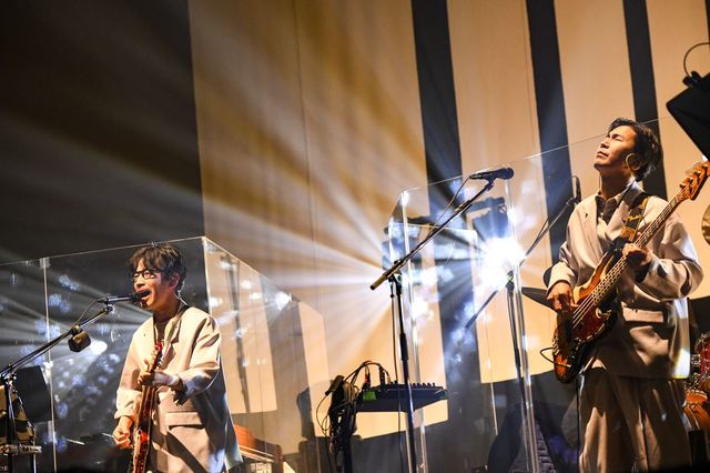 結成25周年記念公演『くるりの25回転』東京公演