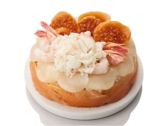 「＜根本屋＞海の恵みあふれる紅白寿司」＜価格：3,240円（税込）＞【東急百貨店の“2025年クリスマスケーキ＆デリ・オードブル ”10月1日より予約開始！「SHIBUYA FOOD ISLANDS」には限定品が登場！】