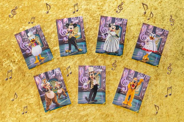 写真 各500円｜サイズ：縦約18×横約13cm、2Lサイズ｜Imagining the Magic「ミッキーのマジカルミュージックワールド」｜販売店舗：東京ディズニーランド「ビレッジショップス」