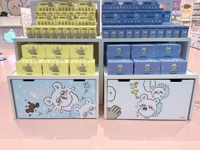 鎧さんからエスプレッソを奪うモモンガも登場しています!