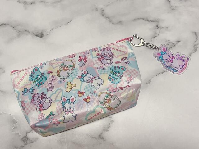 お揃いのポーチにつけるとかわいさマシマシに！