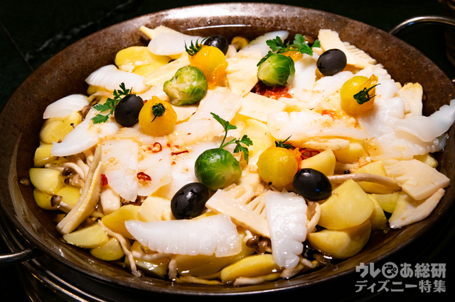 “ディズニー・イースター”ディナーブッフェ｜東京ディズニーランドホテル「シャーウッドガーデン・レストラン」