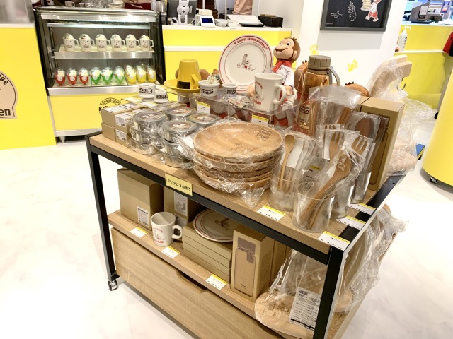 カフェを利用すると出てくる食器は、可愛くてあれもこれも欲しくなっちゃうこと間違いなし!