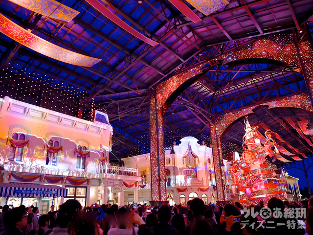東京ディズニーランド「セレブレーションストリート」｜東京ディズニーリゾート35周年 “Happiest Celebration!”