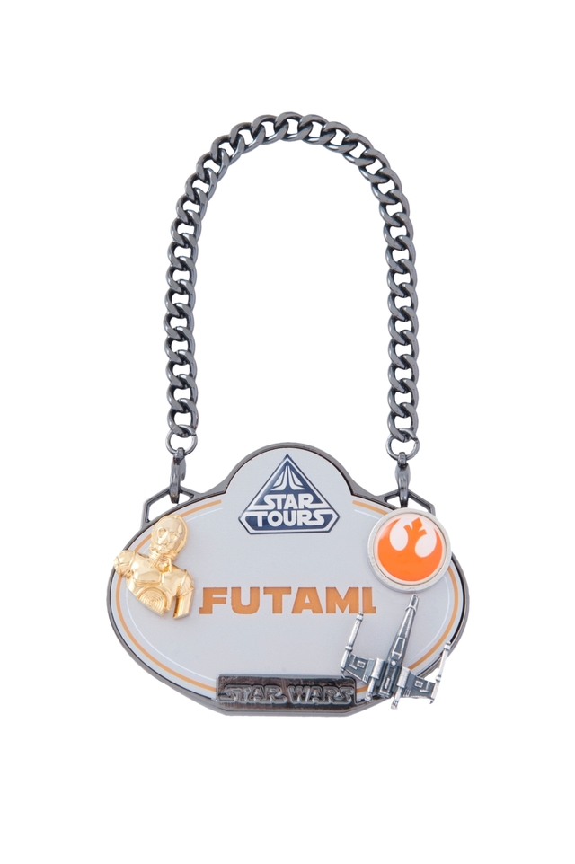 ネームタグ ベーシックセット(プレート、フレー ム) 1,600 円|東京ディズニーランド「スター・ウォーズ・プログラム“フィール・ザ・フォース”」