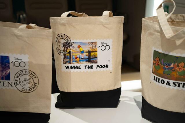 トートバッグ｜3,300円｜銀座 伊東屋「ディズニー100周年」グッズ