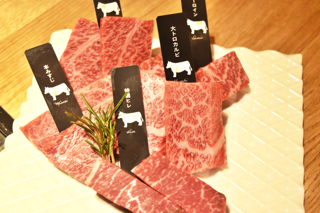 最高級黒毛熟成和牛5種盛り合わせ