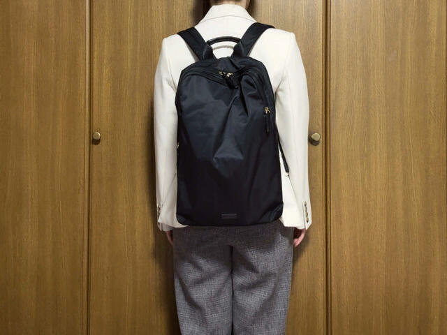 大容量ですが、大きすぎることなくすっきりとしたシルエットが◎