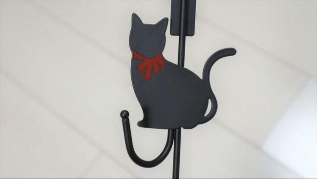 【山崎実業 ドアハンガー 猫 4連】尻尾はフックになっていないので間違えないよう注意