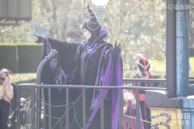 「ミッキーのグリーティングパレード・ウィズ・ヴィランズ」