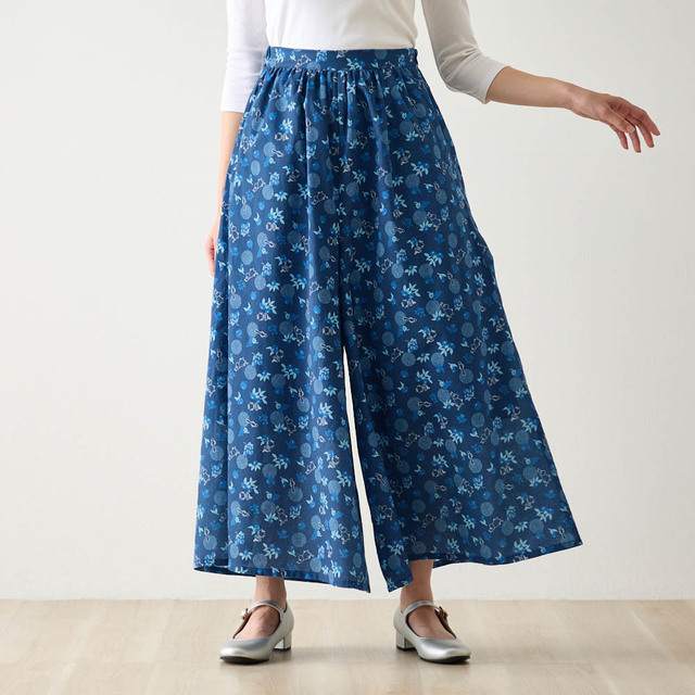 ブラウスとキュロットパンツのセットアップ 「ムーミン」｜￥8,990 （税込）