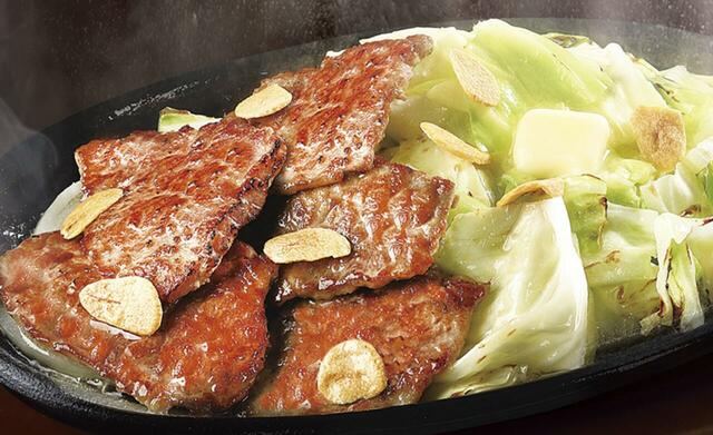 「宮ロースじゅうじゅう焼き」＜価格：1,419円（税込）＞【2段重ねのハンバーグ「宮ハンバーグ ダブル」が登場！さらに「ライスバー」が復活！『ステーキ宮』がグランドメニューリニューアル！】