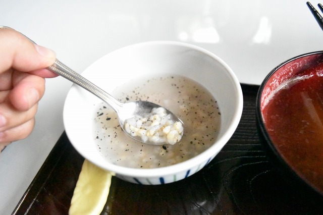 良く煮込まれたお粥が沁みる