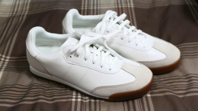 【ユニクロC スウェードコンビネーションスニーカー】オフホワイトの24.5cmサイズを購入しました