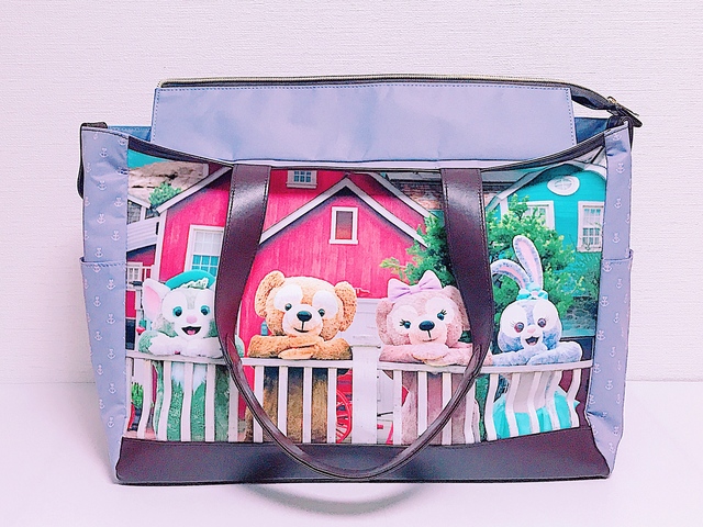 フタが上がるので、高さのある物もカバーできます