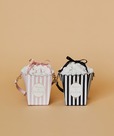 【Maison de FLEUR cinema】「シネマスナックショルダーバッグ(Black/Pink)」6,600円