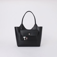 【PEANUTS×FURLA】「フルラ レア S トート」¥79,200(税込み)、W28 x H26 x D12.5cm(全2色)