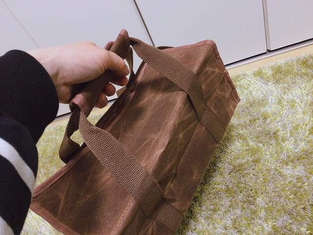 【ワークマン パラフィン帆布スクエアトート】気軽に持ち運べます