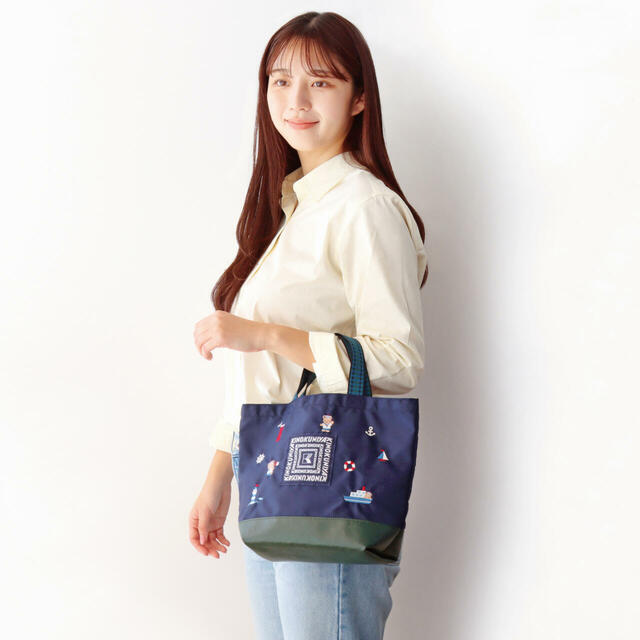 「KINOKUNIYA×familiar バッグ」＜価格：16,500円（税込）＞【【KINOKUNIYA×familiar】マリンモチーフの刺繍がかわいい♪大人気コラボの“第2弾バッグ”予約スタート！】