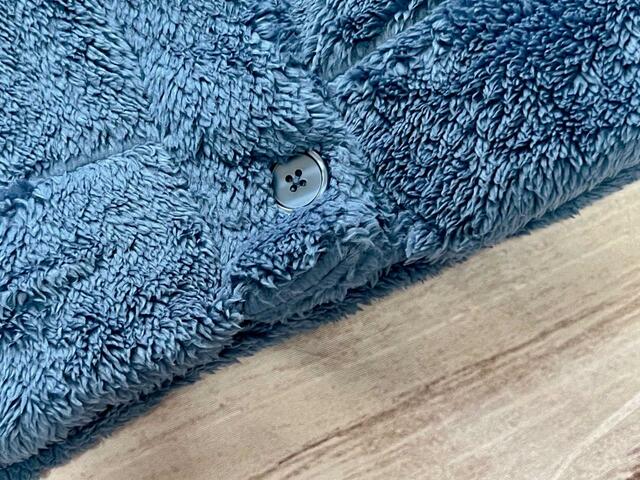 裾までボタンがついているので暖かいです！【GU（ジーユー）マシュマロフィールラウンジパーカ(長袖) Chiikawaちいかわ ブルー】