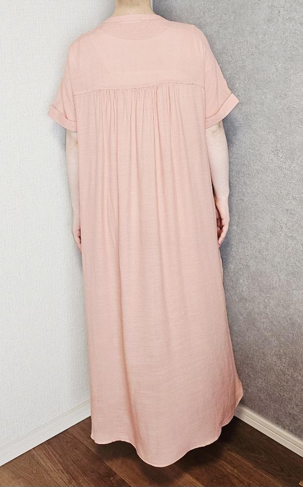 【SHOO・LA・RUE　シャツワンピース】ゆとりのあるシルエットで体型カバー効果も。カラーはベージュ、レッド、ブルー、ネイビーがあります