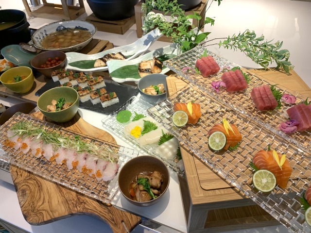 山の中でこんなに生魚が味わえるとは!