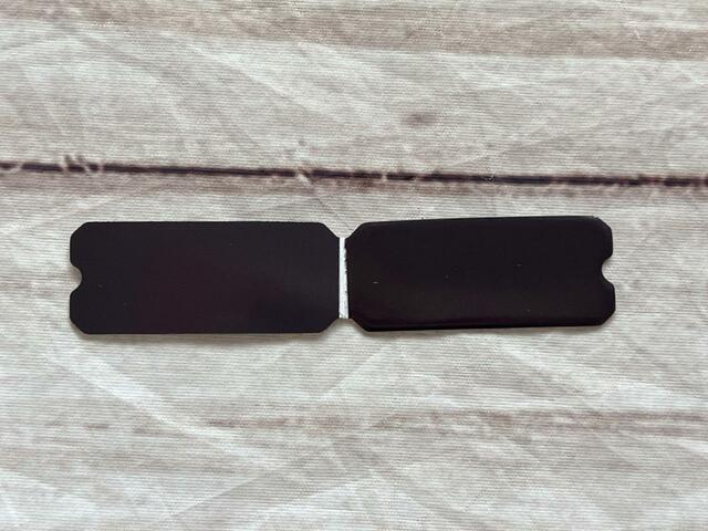 裏側がマグネットになっています