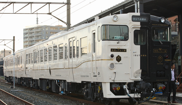 特急列車“指宿たまて箱”【阪神の有名駅弁とうまいもんまつり」】