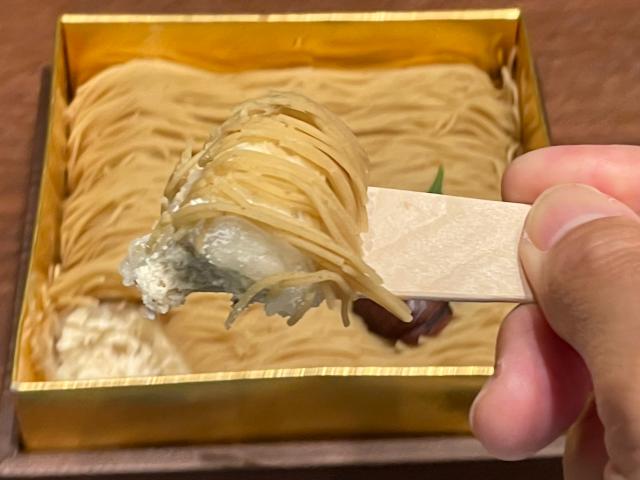 【栗りん日本橋コレド室町店】 栗のペーストだけかと思ったら、いい意味で裏切られた