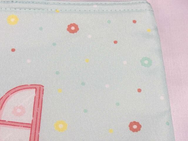 【ファミリーマートオリジナル サンリオキャラクターズ当りくじ】保冷バッグ：5等「保冷バッグ シナモロール」（ポチャッコ）素材：＜表地＞ポリエステル／＜裏地＞アルミ蒸着＋ポリエチレン