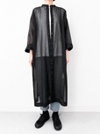 【無印良品 強撚シアー 長袖シャツワンピース】ボタンを開ければ羽織として、2WAYで使えます♪