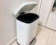 【ニトリ　ペダルペール バゲット】フタがゆっくりと閉まるため、ゴミ箱の開閉音によるストレスなし！