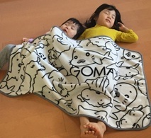 少年アシベ ごまちゃん クレヨンしんちゃんシロ コラボ ブランケット 少年アシベ ごまちゃん クレヨンしんちゃんシロ コラボ