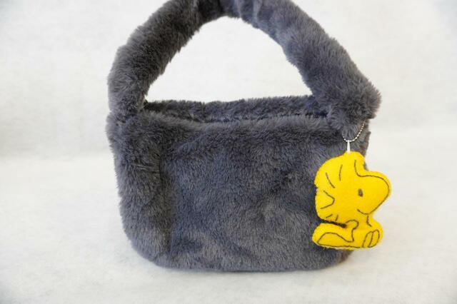 私物のキーホルダーをつけてみても◎【ダイソー　エコファートートバッグ】