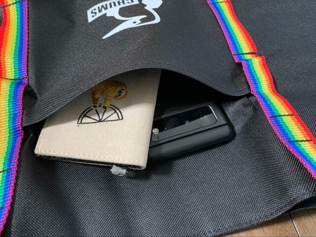 【CHUMS 大容量BIGトートバッグ】ICカードやスマートフォンを収納可能