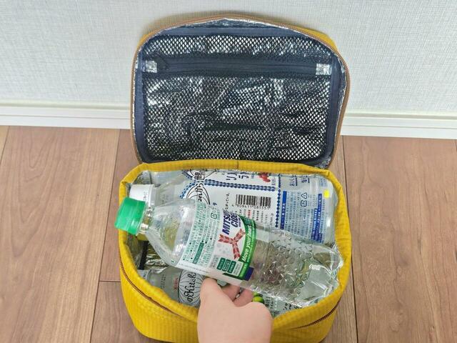 【mont-bell　クーラーボックス4.0L】500mLのペットボトルは4本収納できました◎