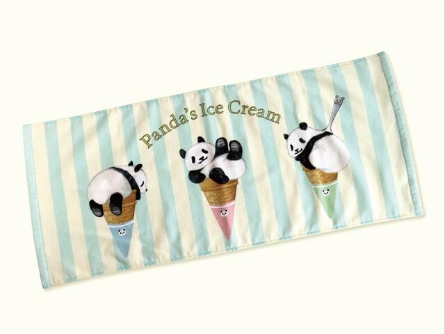 「パンダアイスクリーム フェイスタオル」＜価格：1,870円（税込）＞ 【エキュート上野でパンダフェア「PANDA PARK」開催！「たれぱんだ」のポップアップショップもオープン！】