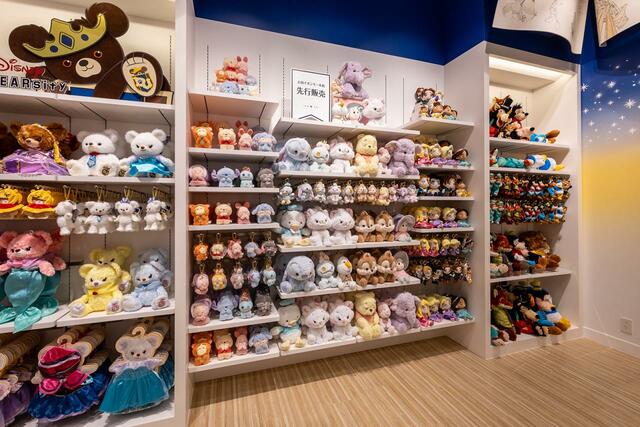【ディズニーストア 太田イオンモール店】店内のアイテム