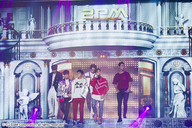 2PM　『KCON 2016 Japan』4月10日＠幕張メッセ国際展示ホール7,8ホール