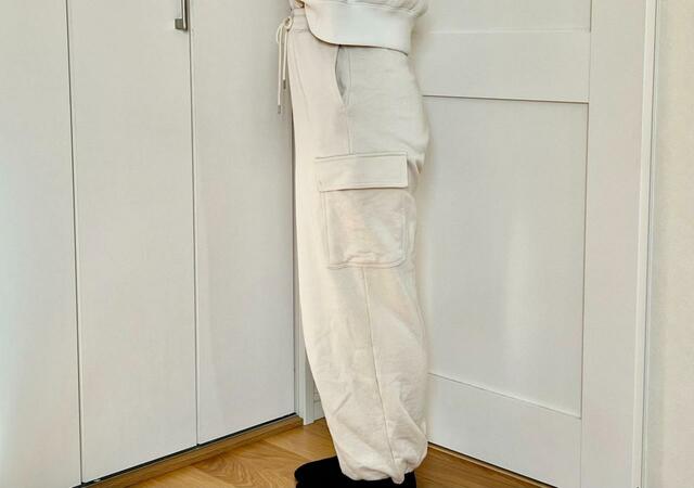 【UNIQLO スウェットカーゴパンツ】ゆとりがあって動きやすい